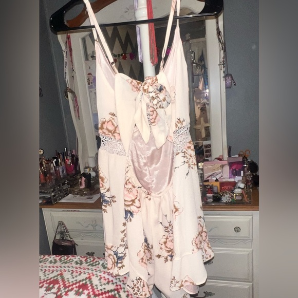 Romper - Picture 2 of 2